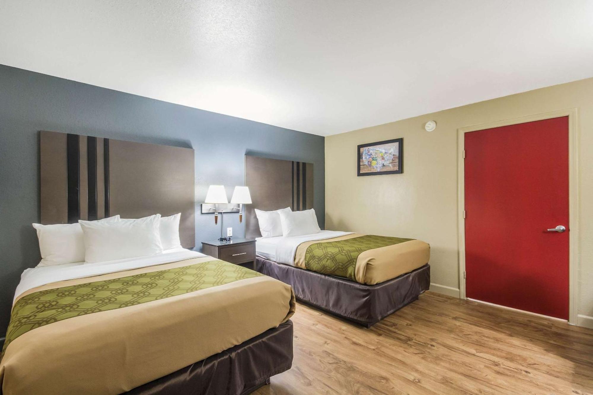 Econo Lodge Inn & Suites I-35 At Shawnee Mission Overland Park Exterior photo